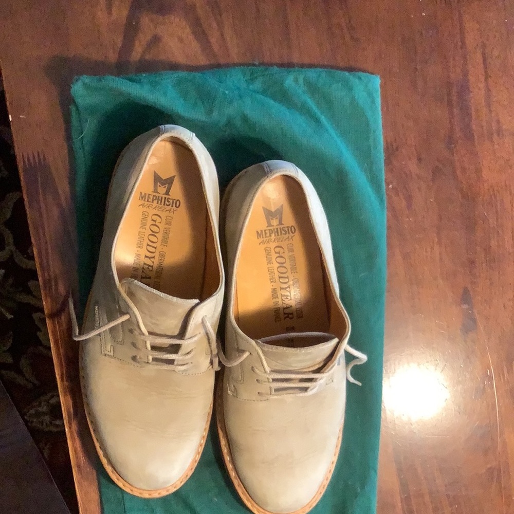 Mephisto Marlon Size 8.5 super rare Nubuck like new